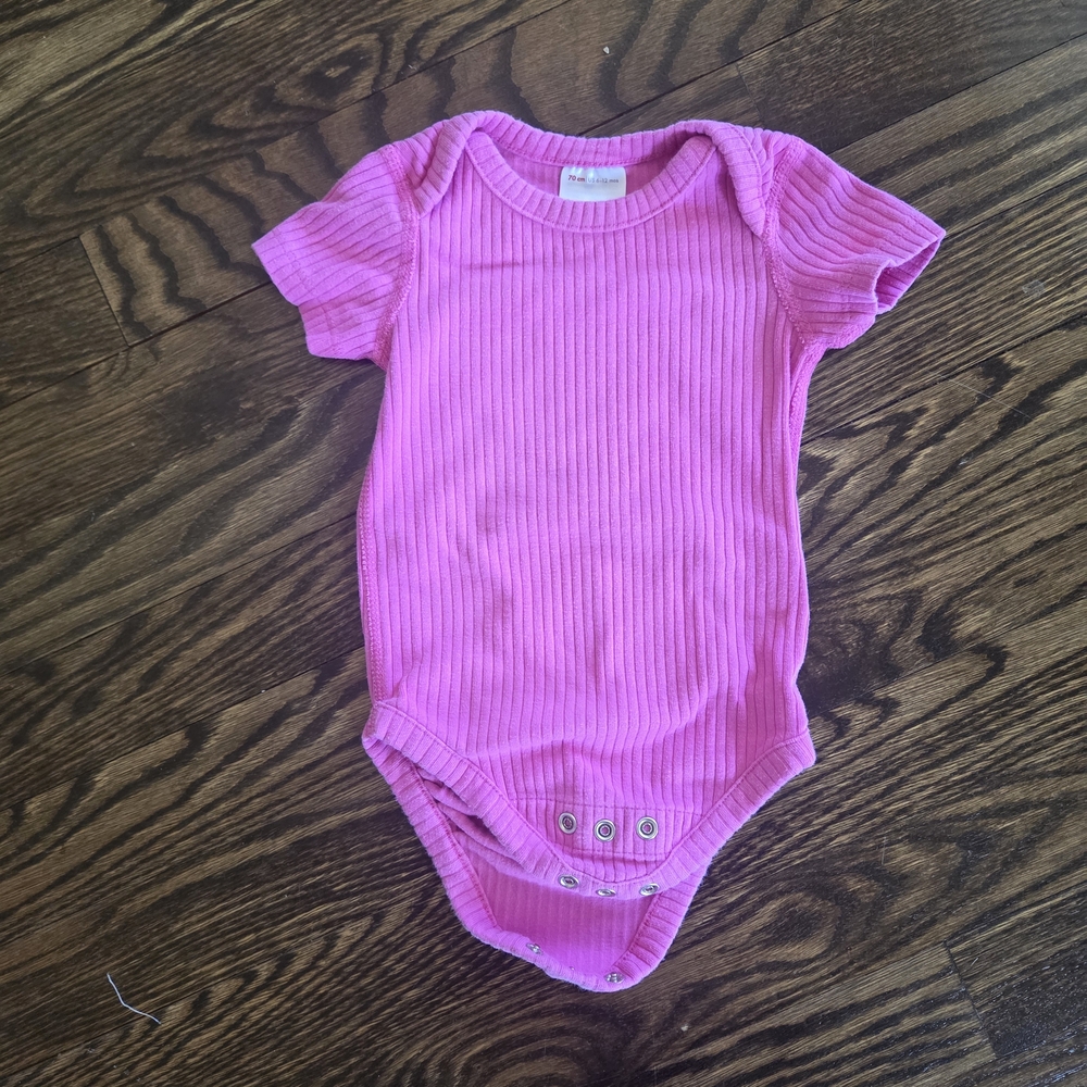 Hanna Andersson Bright Pink Ribbed Bodysuit